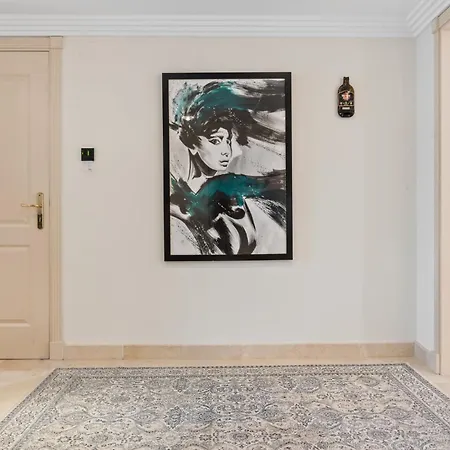 Albatross Hills Apartment